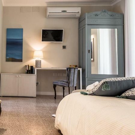 Palazzo Taranto Luxury Rooms Caltagirone Exteriör bild